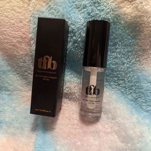 Lip oil